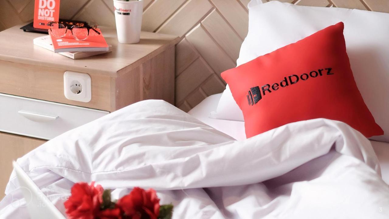RedDoorz Plus near Cau Giay Park Hanoi Zewnętrze zdjęcie